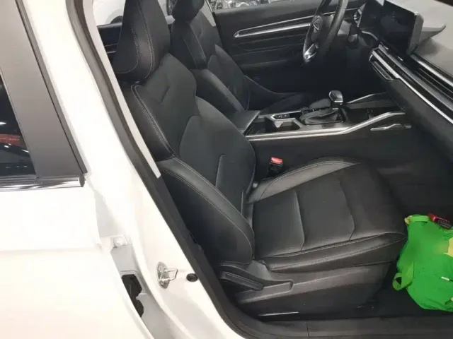 Geely Emgrand — Фото автомобиля 24