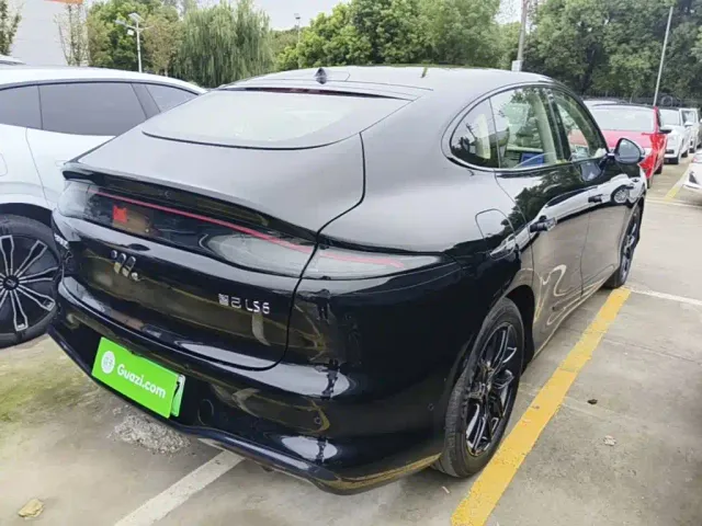 IM Motors LS6 — Фото автомобиля 6