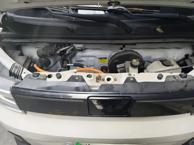 Wuling Hongguang Mini EV — Фото автомобиля 10