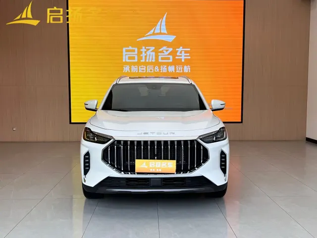 Jetour X70 Plus — Фото автомобиля 2