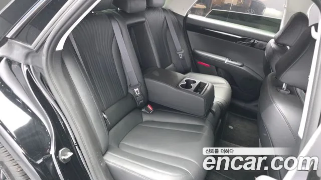Hyundai Grandeur GN7 — Фото автомобиля 16