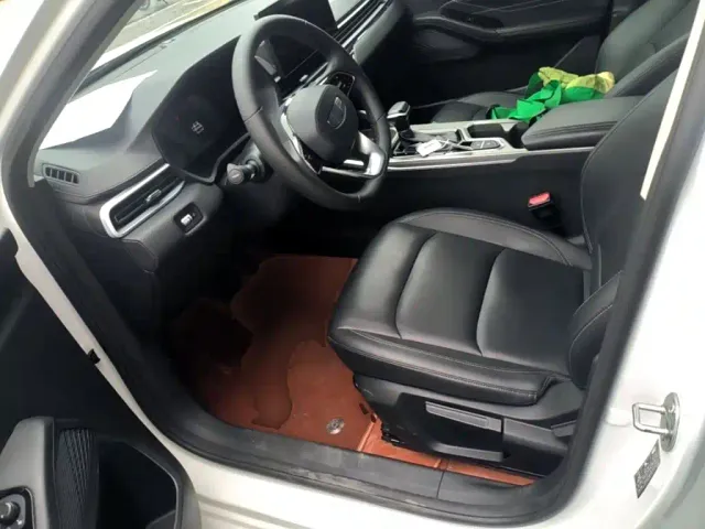 Geely Emgrand — Фото автомобиля 14