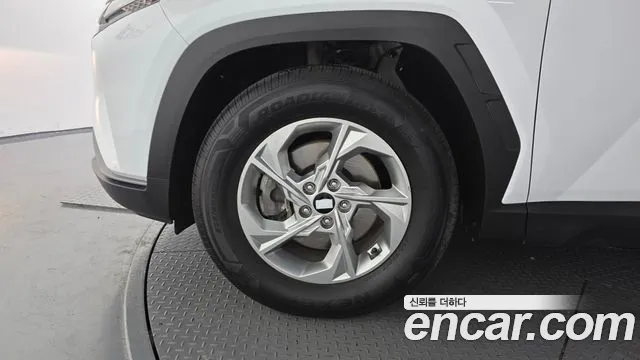 Hyundai Tucson Tucson (NX4) Дизель 2.0 2WD — Фото автомобиля 5