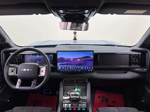 BYD FangChengBao Leopard 5 — Фото автомобиля 21