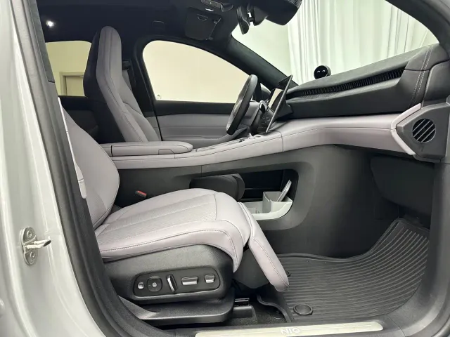 Nio EC6 — Фото автомобиля 13