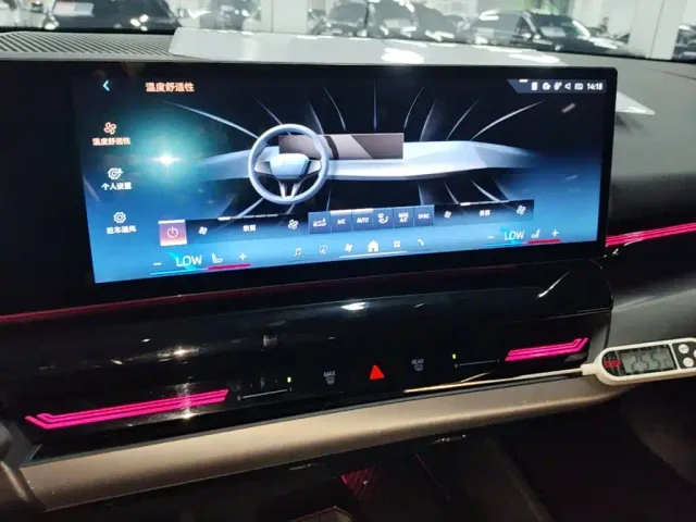 BMW 5 Series — Фото автомобиля 12