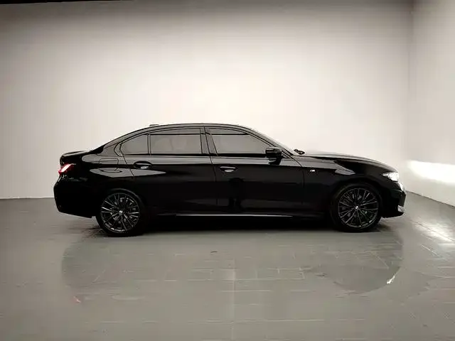 BMW BMW 3 Series 2024 325Li M Sport Shadowline Package — Фото автомобиля 8