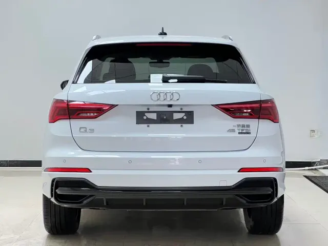 Audi Q3 — Фото автомобиля 5
