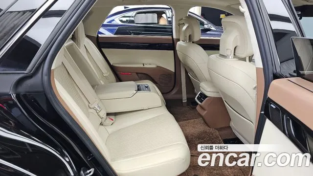Hyundai Grandeur GN7 — Фото автомобиля 18