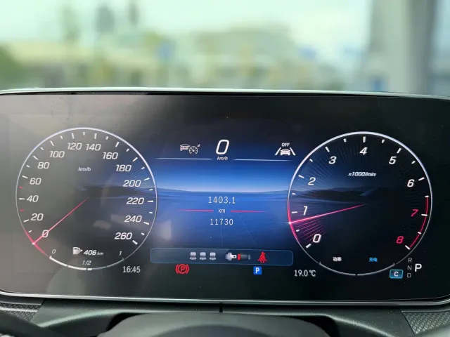Mercedes-Benz C-Class — Фото автомобиля 23