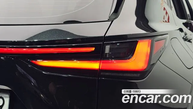 Lexus NX NX450h+ 2nd Gen — Фото автомобиля 8