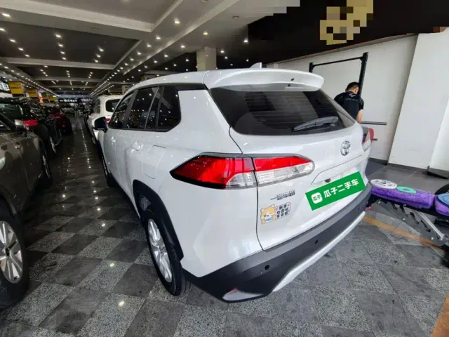 Toyota Corolla Cross — Фото автомобиля 4