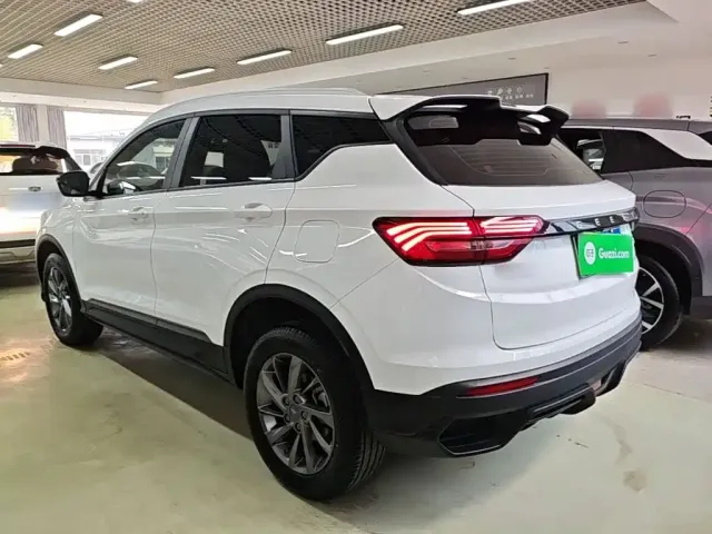 Geely Binyue — Фото автомобиля 4