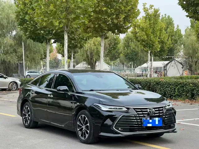 Toyota Avalon — Фото автомобиля 3