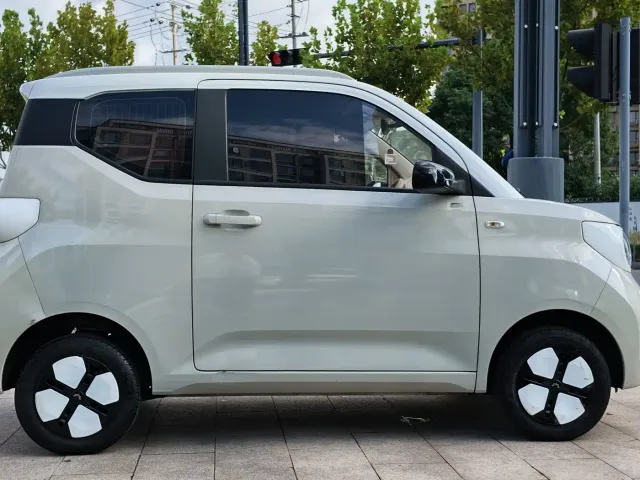 Wuling Hongguang Mini EV — Фото автомобиля 7