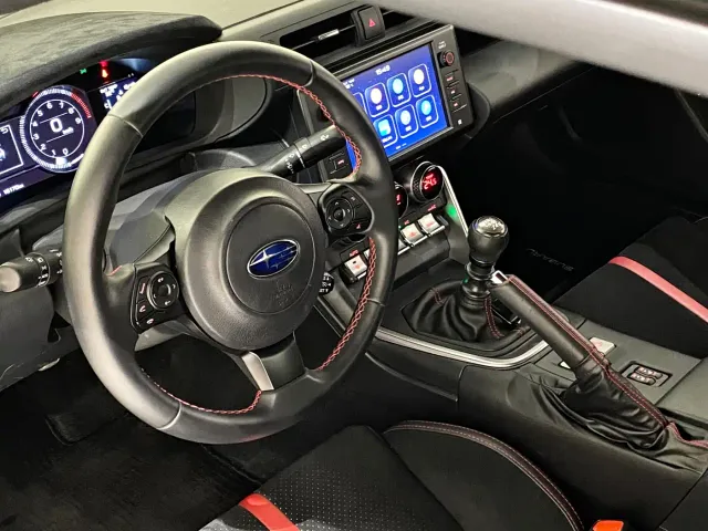 Subaru BRZ — Фото автомобиля 15