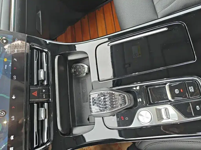 GAC Trumpchi M8 — Фото автомобиля 13