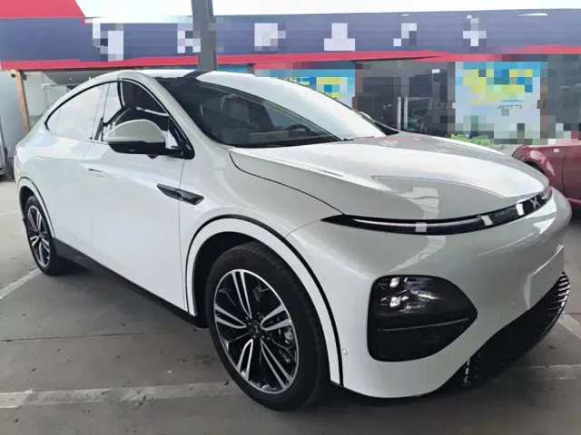 Xpeng G6 — Фото автомобиля 3