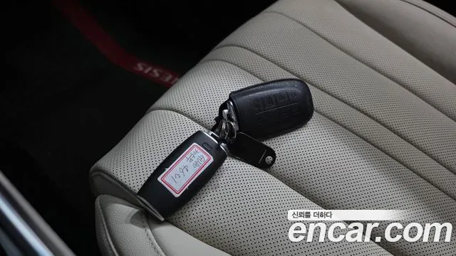 Genesis GV80 — Фото автомобиля 21