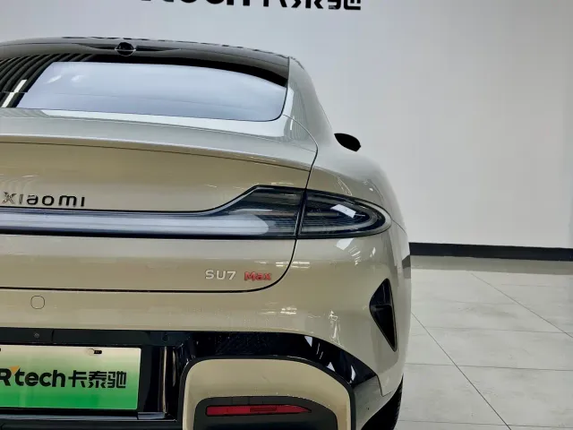 Xiaomi SU7 — Фото автомобиля 8