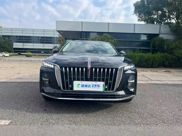Hongqi H5 PHEV — Фото автомобиля 8