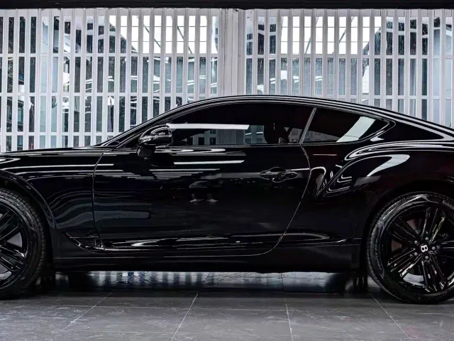 Bentley Continental — Фото автомобиля 4