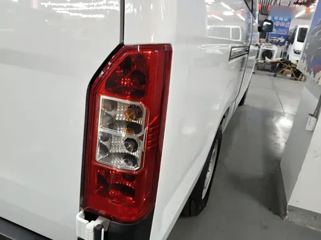 Karry Jiangtun E7 — Фото автомобиля 7