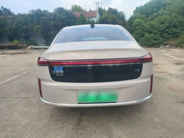 Roewe M7 DMH — Фото автомобиля 5