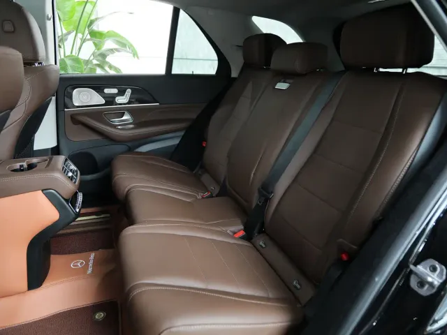 Mercedes-Benz GLE-Class — Фото автомобиля 16