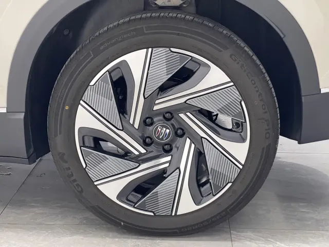Buick Zhijing E7 — Фото автомобиля 19