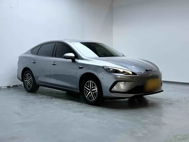 BYD Seal 05 DM-i — Фото автомобиля 3