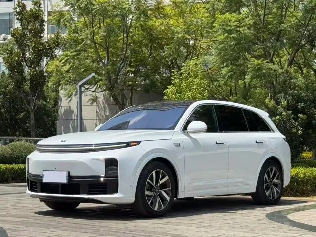 Фотография автомобиля — Li Auto L7