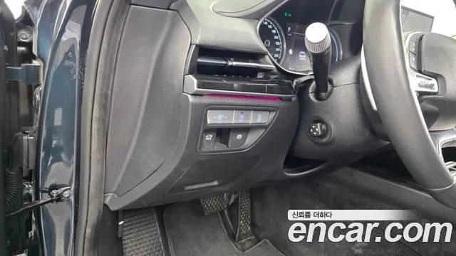 Genesis G80 Бензин 2.5 турбо AWD — Фото автомобиля 18