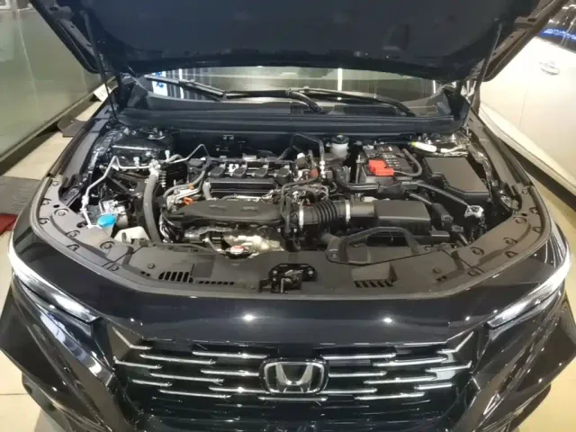Honda Accord — Фото автомобиля 19