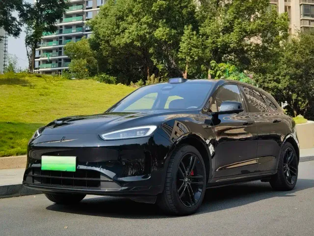 Фотография автомобиля — Aito M5
