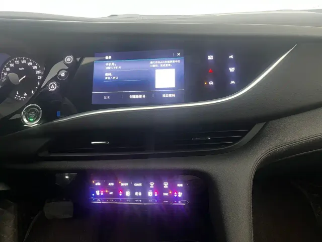 Buick Enclave — Фото автомобиля 16