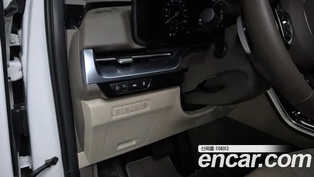 Kia Canival Carnival 4 поколение Дизель 7 мест Hi-Limousine — Фото автомобиля 10