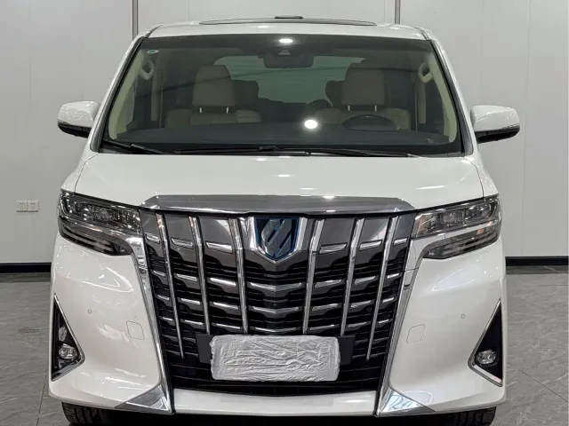 Toyota Alphard — Фото автомобиля 2