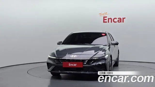 Hyundai Avante CN7 — Фото автомобиля 3