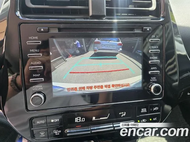 Toyota Prius — Фото автомобиля 8