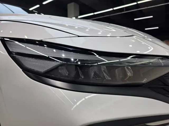Hyundai Elantra — Фото автомобиля 13