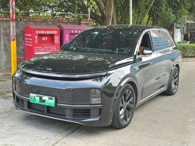 Фотография автомобиля — Li Auto L8