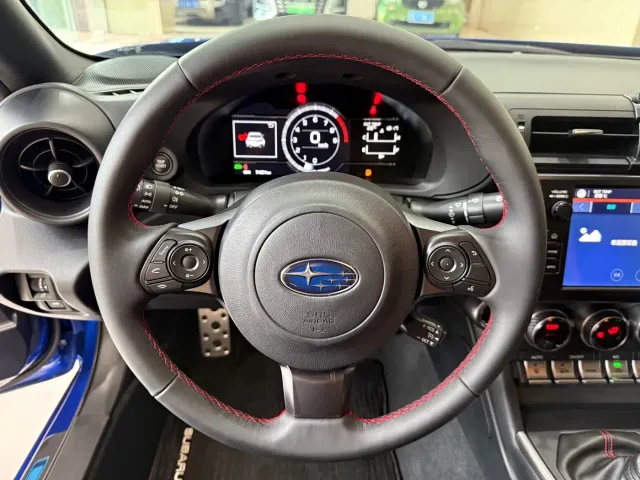 Subaru BRZ — Фото автомобиля 10