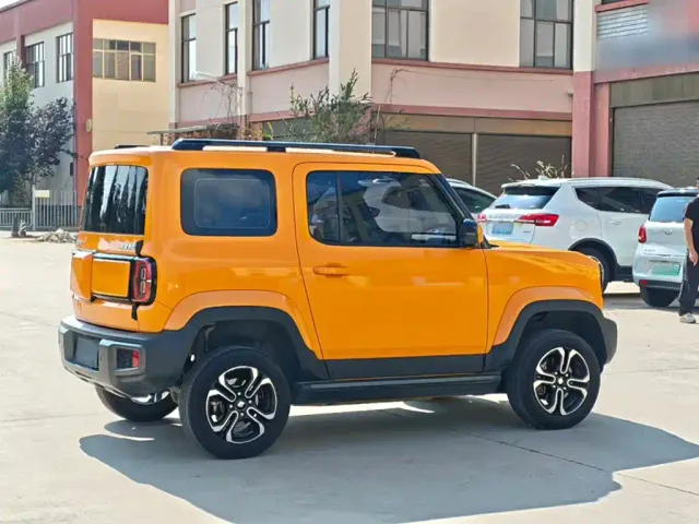 Baojun Yep — Фото автомобиля 9