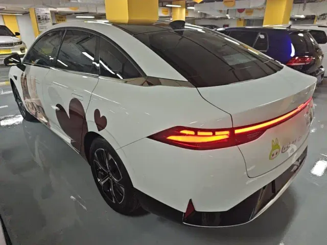 Xpeng P5 — Фото автомобиля 4