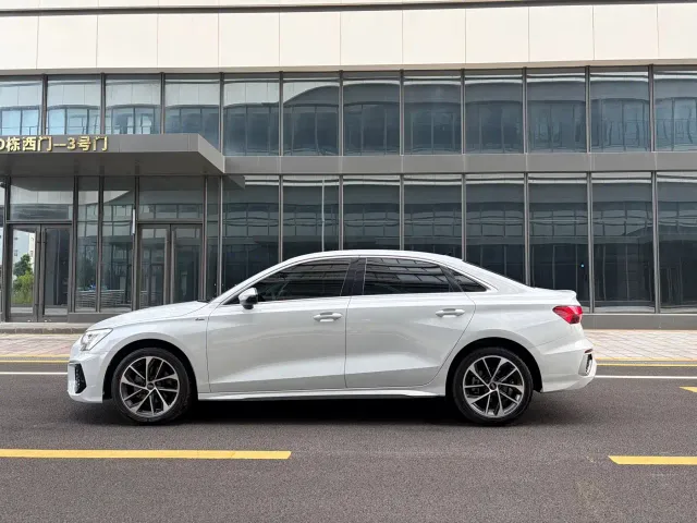Audi A3 — Фото автомобиля 2
