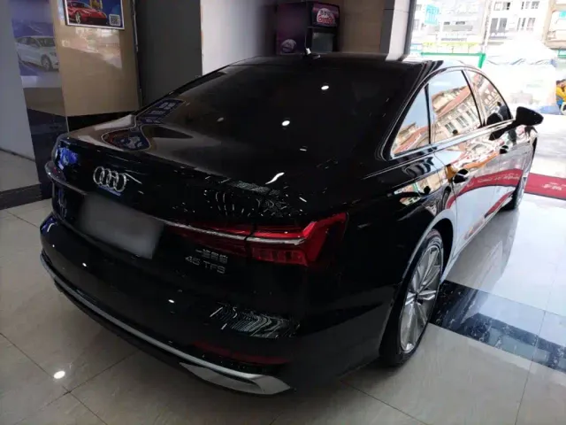 Audi A6L — Фото автомобиля 4