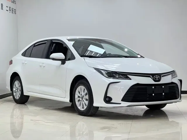 Toyota Corolla — Фото автомобиля 3