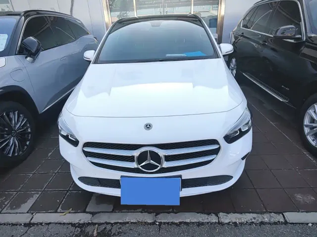 Mercedes-Benz B-Class — Фото автомобиля 2