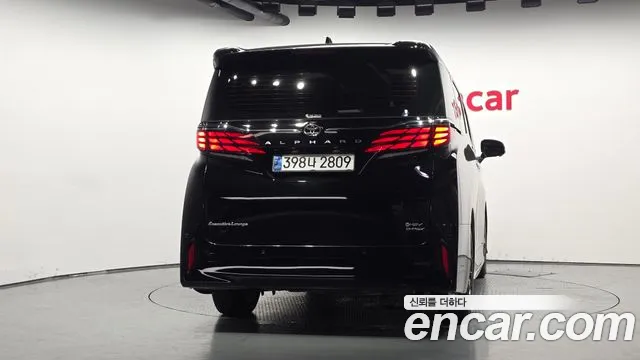 Toyota Alphard — Фото автомобиля 4